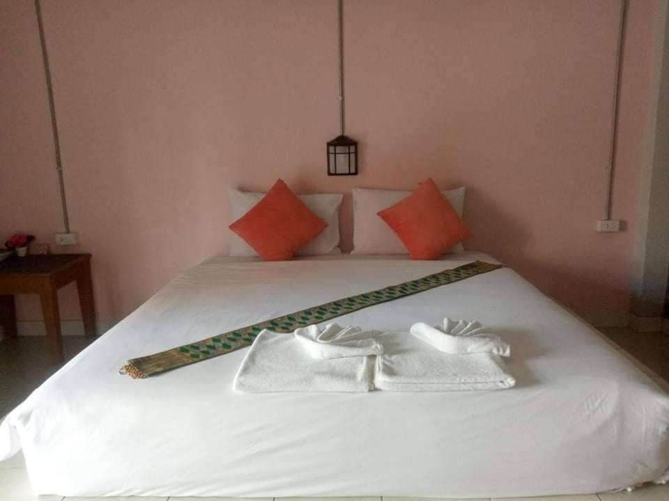 The Guest Hotel Krabi town Exterior foto